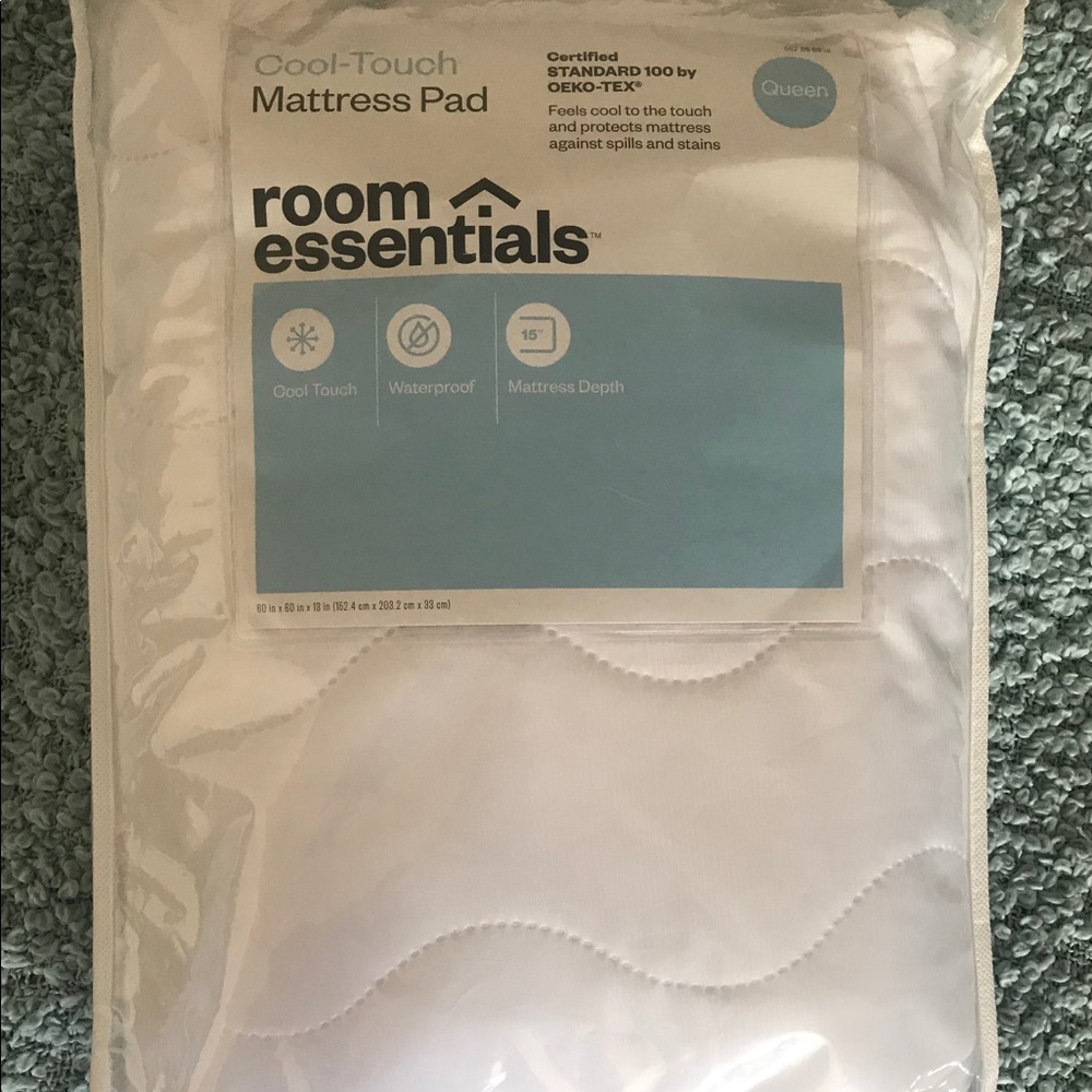 Waterproof mattress pad. 💦